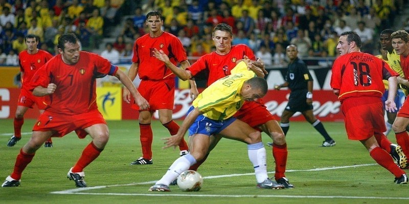 Bỉ lọt vào vòng 16 đội tại World Cup 2002 sau nhiều màn thể hiện ấn tượng